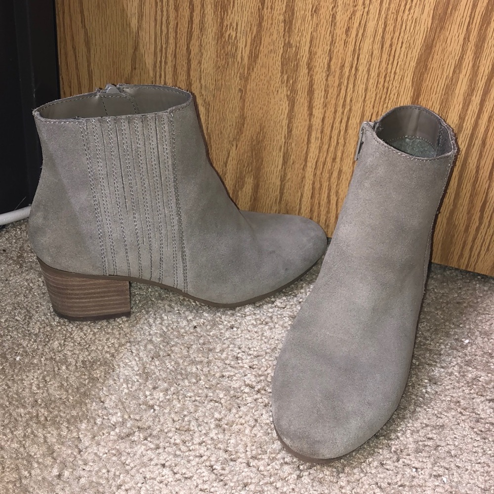 Beige booties!